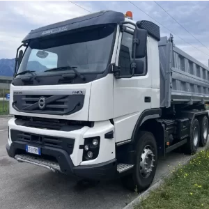 CAMION VOLQUETE 6X4, 8X4